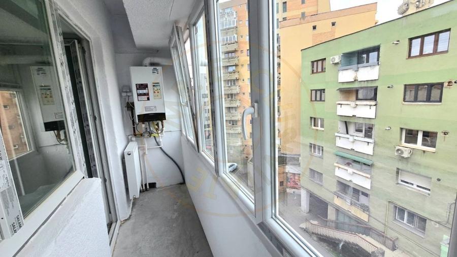 De vanzare Apartament 3 camere Ultracentral - 10