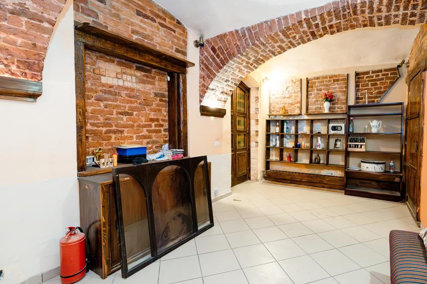 Spatiu comercial amenajat – central, str. Crisan - 6