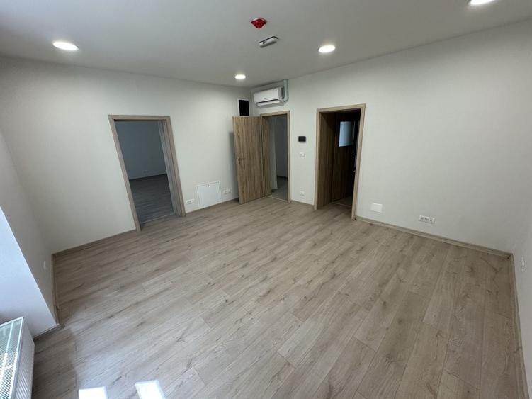 Spatii de birouri Ultracentral suprafață  de 67.6  mp - 9