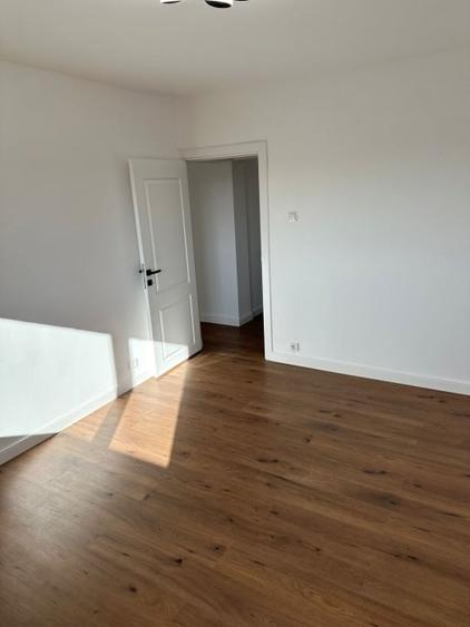Vânzare apartament de 3 camere Tineretului- Calea Vacaresti - 2