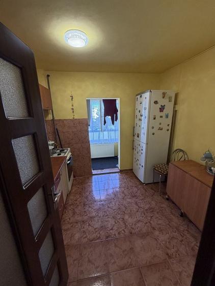 Vand apartament cu 2 camere decomandat. - 2