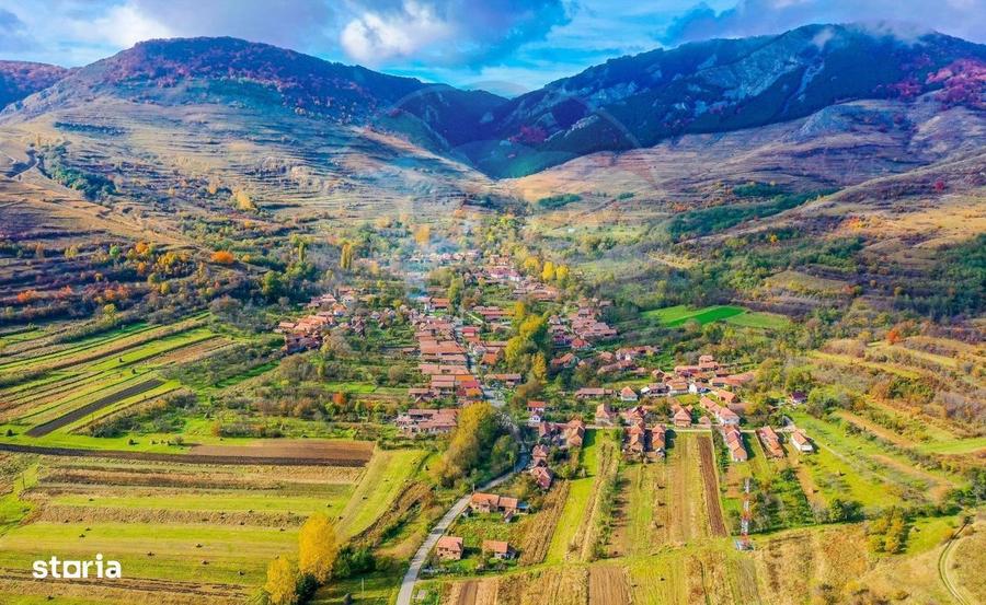 Casa din piatra la poalele Bedeleului Izvoarele, Alba - 17