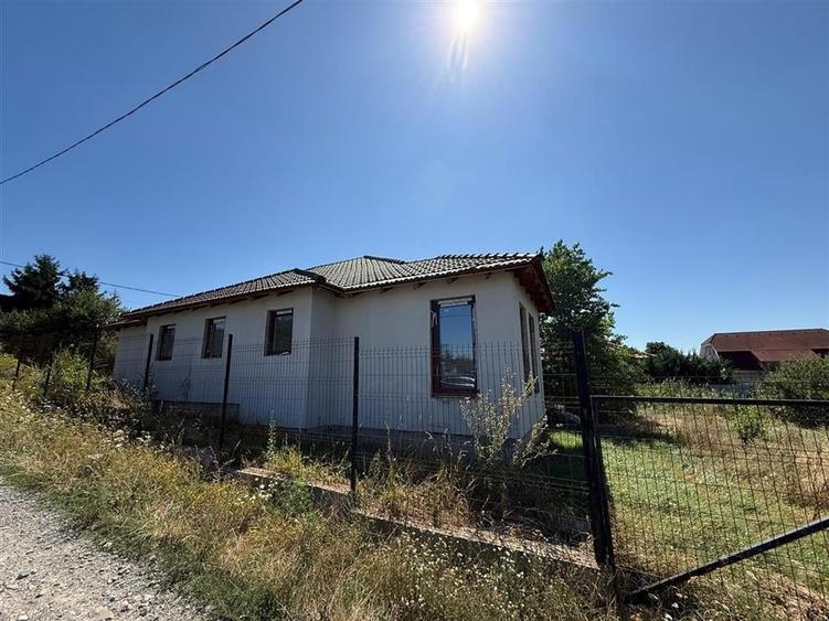 CASA  PLAN PARTER | DUBLU FRONT STRADAL | TEREN 1200 MP | STRADA DIMITRIE ANGHEL - 2