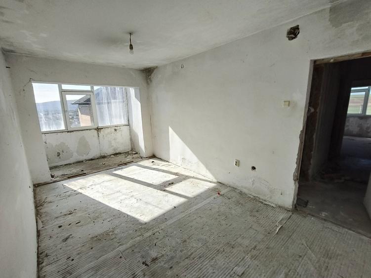 Apartament 2 camere (schimb si cu auto) - 2