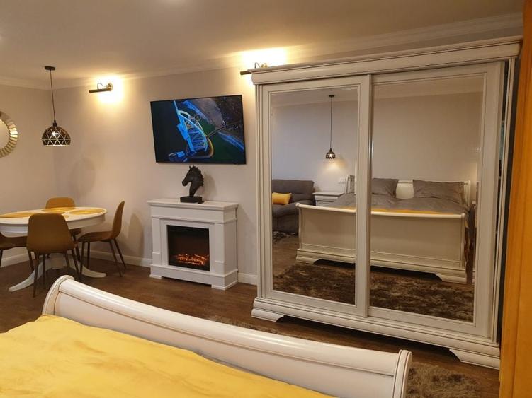 Garsoniera superfinisata si mobilata lux - langa str. Sforii - 10