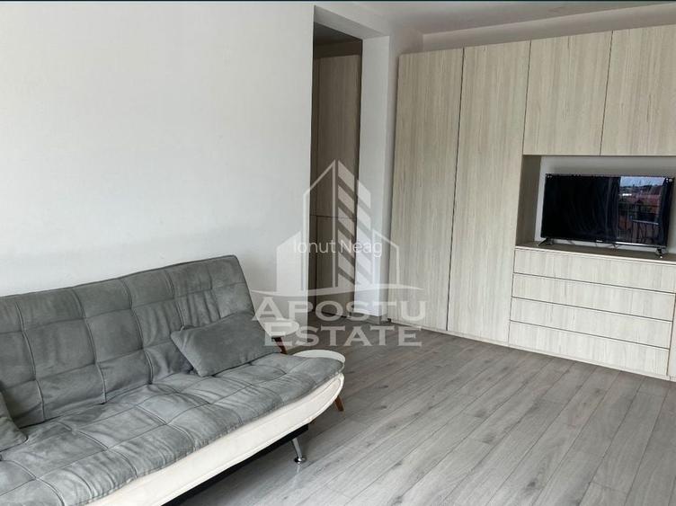 Apartament cu 2 camere, decomandat, zona Giroc