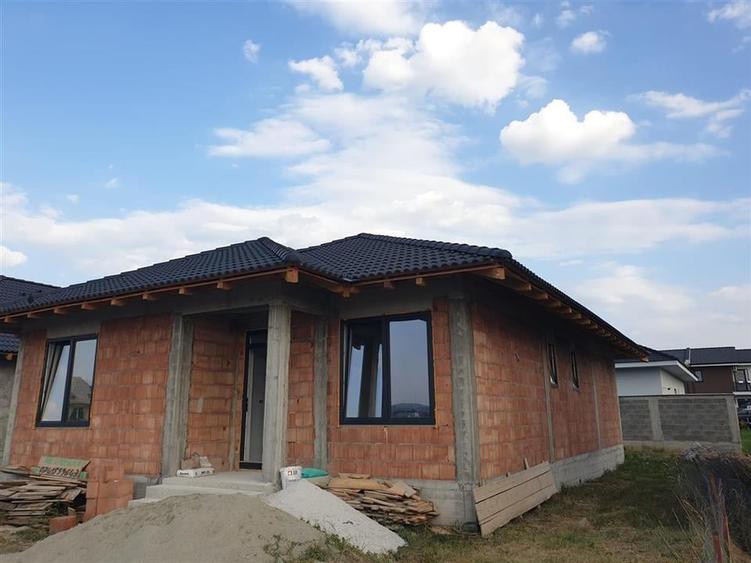 Casa noua in Cihei, aproape de centura Oradiei - 1