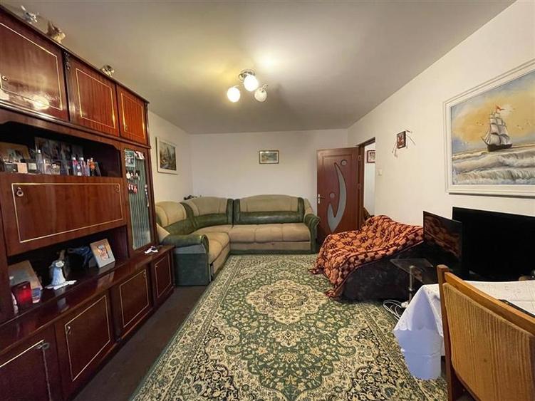 Apartament 3 camere de vanzare zona ultracentrala- Tulcea - 1