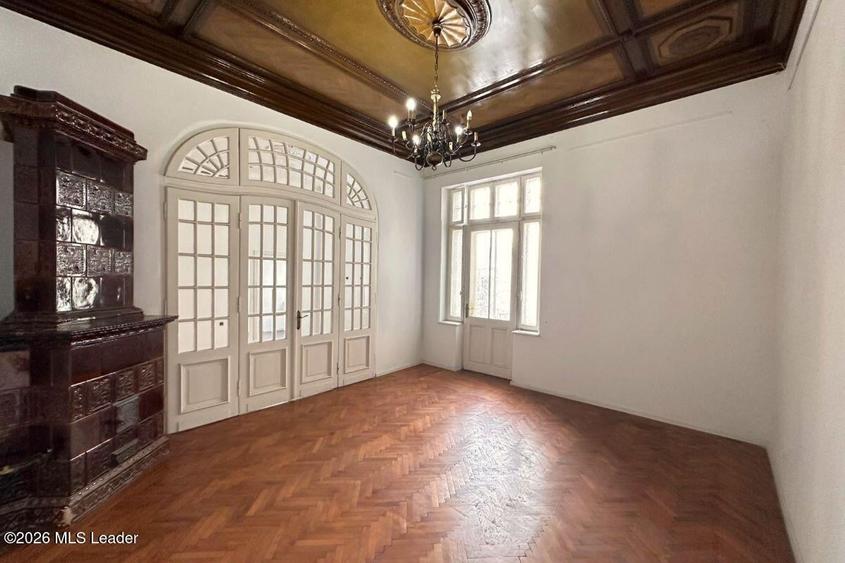 B-dul Carol 59, 222 mpu, 9 camere, etaj 1 din 3, balcoane 14 mp - 4