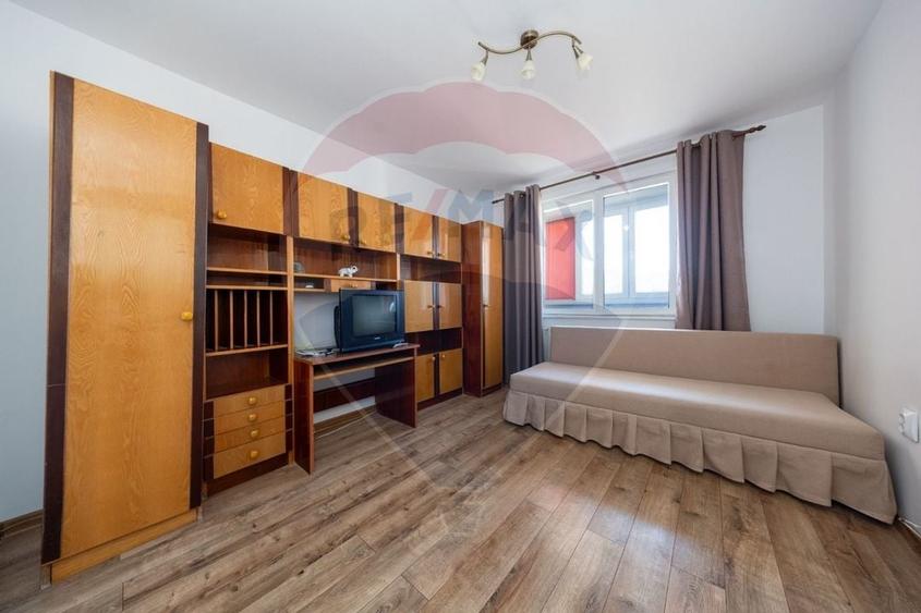 Apartament cu 3 camere de vânzare în zona Astra - 19