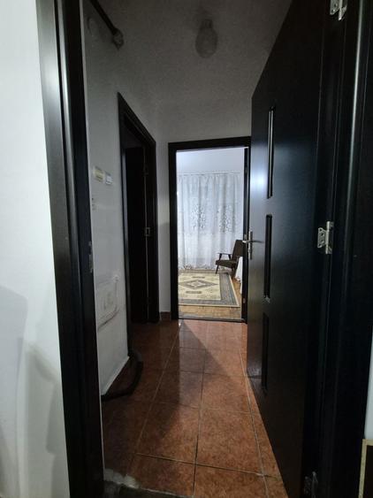 Inchiriez apartament Oradea - 1