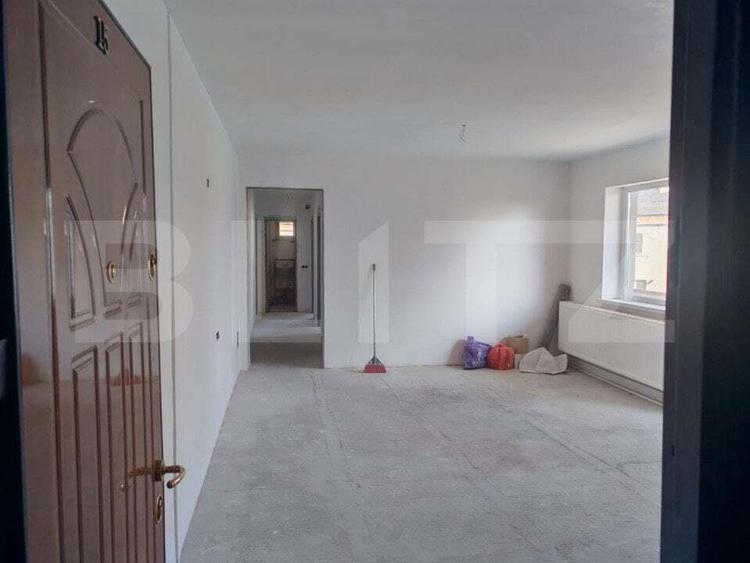 Apartament de vanzare, cu 4 camere, 85 mp, zona centrala - 6