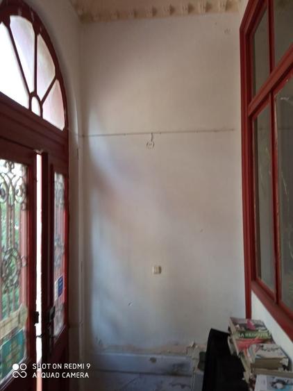 De vanzare vila cu arhitectura remarcabila| turn si gradina privata | - 1