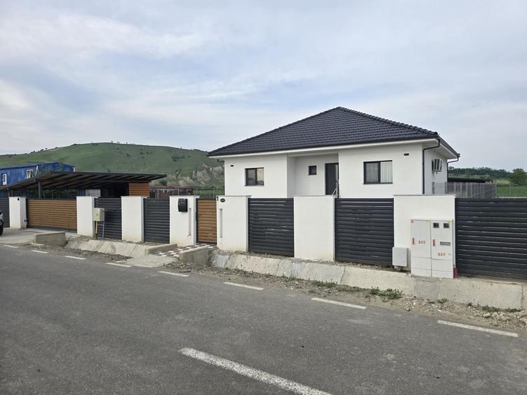 Casa 4 cam.2 băi,1 pivniță 1 dressing,500mp.teren,gard,pavaj - 12