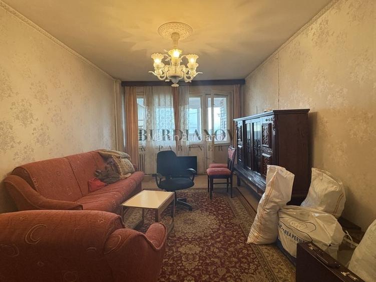 Apartament cu 3 camere de vânzare Șoseaua Pantelimon - Mega Mall