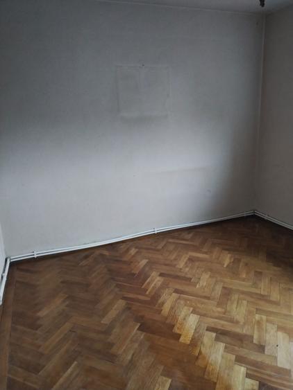 Vand/schimb apartament cu 3 camere,etaj 3, zona Kogalniceanu Deva - 1
