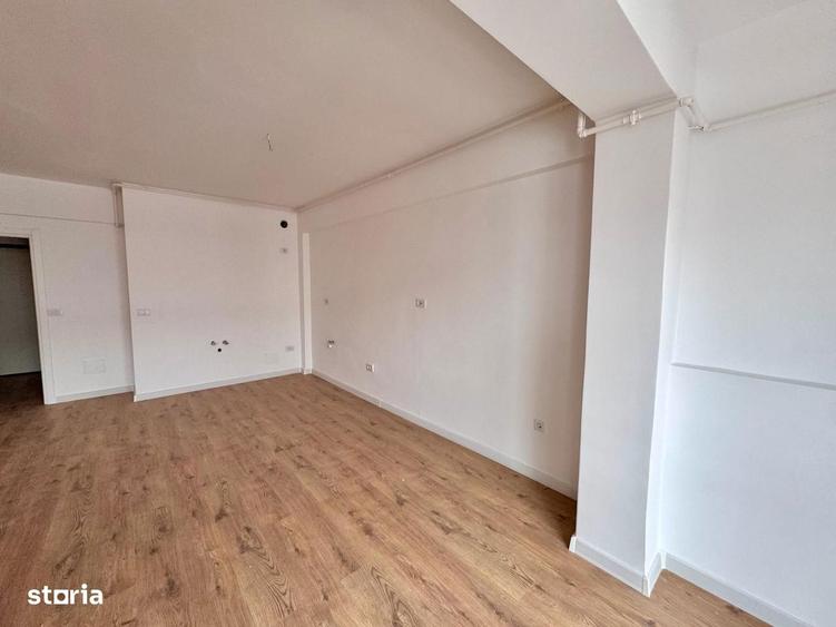 STUDIO PIPERA / ROND OMV / PARCARE INCLUSA / IVORY / NORD / BLOC NOU - 7