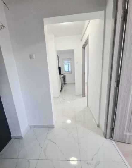 Apartament 2 camere-decomandat-etaj intermediar - 1