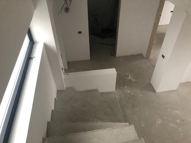 Proiect nou pozitie foarte buna. P+1+M. 5 cam - 16