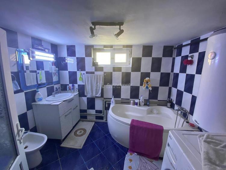 Iaz, Casa la Curete, 9 Camere, Teren 2892 Mp - 12