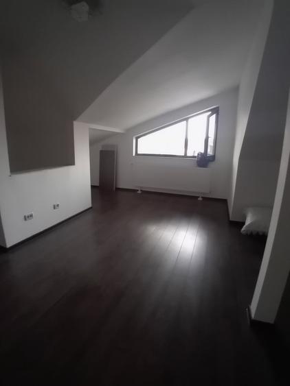 Casa cu 4 camere, Valea Adanca-5 drumuri - 20