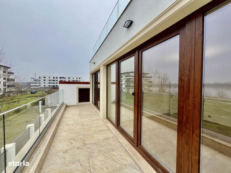 Vila cu Arhitectura Moderna - Vedere la Lac - 18