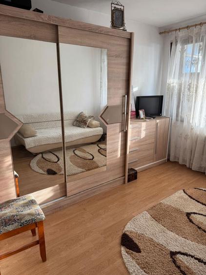 Inchiriere apartament 2 camere zona centrala - 1