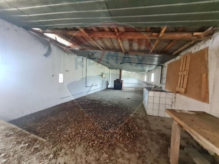 Casa  si spatiu comercial cu suprafata de 483 mp - 2