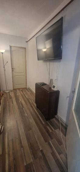 Inchiriez garsoniera mobilata Valea Rosie - 9