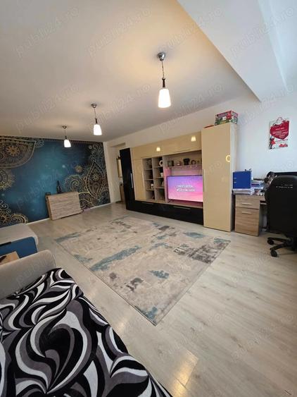 Apartament 92mp,3 camere,3 balcoane ,de vanzare ,cartierul verde - 8