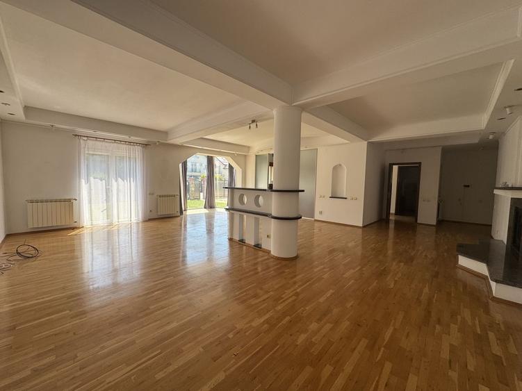 Vila clasica, spatioasa,  piscina, mobilata, langa Britsh School - 5