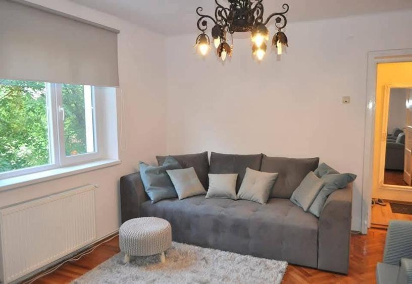 Vand apartament situat central - 2
