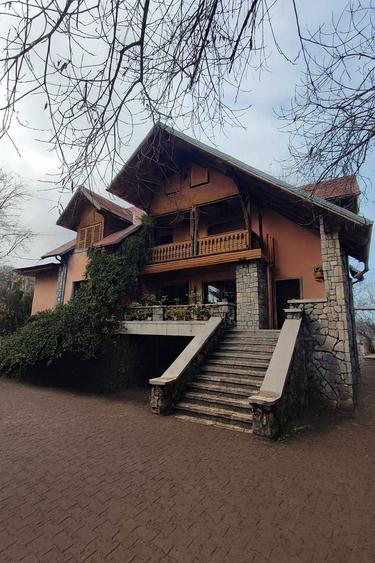 Majorat la Breaza - Casa de vacanta de 16 persoane - 8