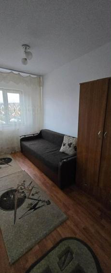 Apartament cu 3 camere de inchiriat - 2