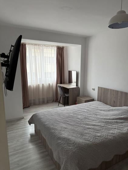 Inchiriez apartament 2 camere (loc de parcare inclus) - 7