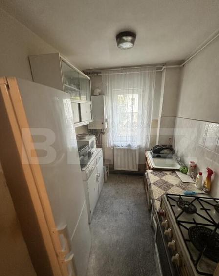 Apartament cu 2 camere, semidecomandat, 35 mp, Deva - 1