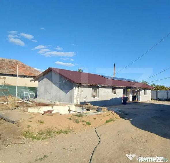 2 case centru Peri?or, teren 2016 mp, 27 m deschidere - 1