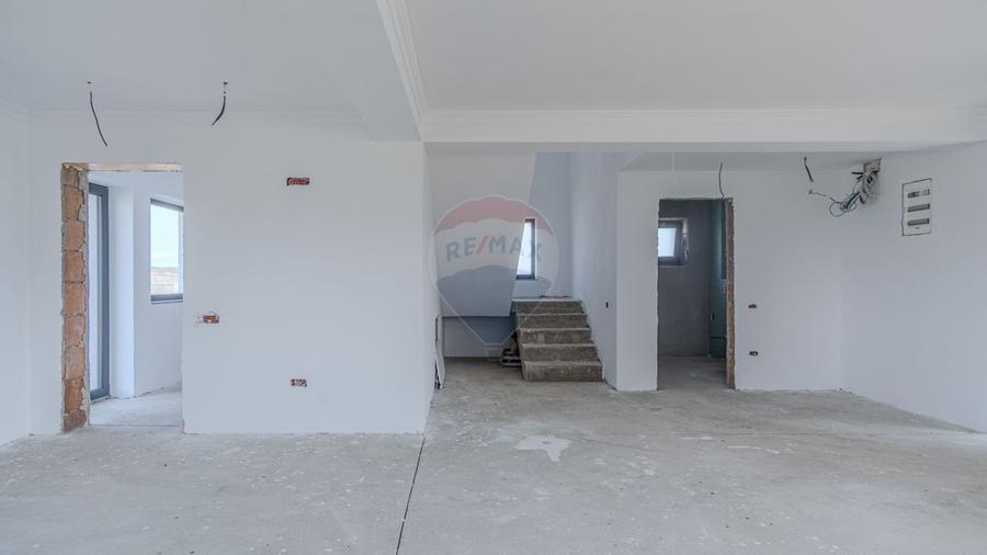 Casa moderna, la cheie, in Cristian - Str. Carpati - 15