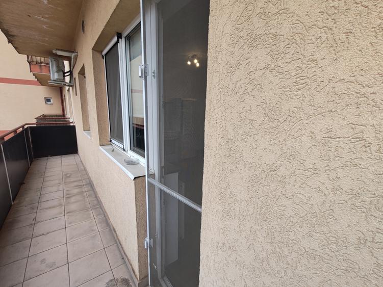 Garsoniera confort sporit, cu garaj zona Tractorul - 3