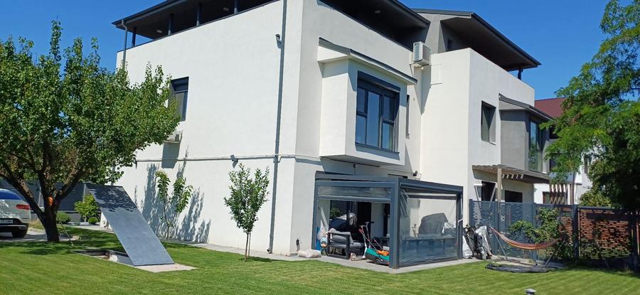 Inchiriera Vila P+1+etaj retras - 1