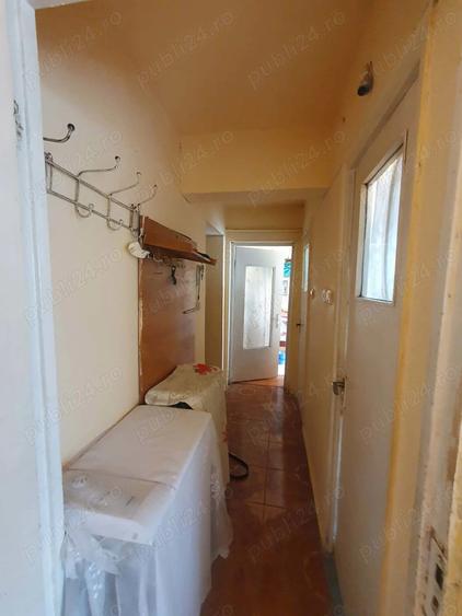 Apartament 3 camere Caracal zona Gara langa 2 Pasi blc A 0 - 2