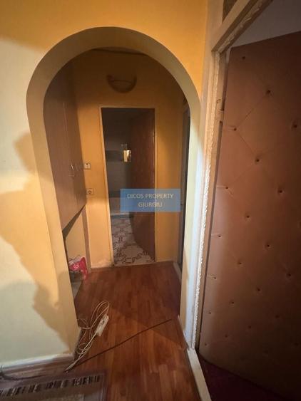 Apartament 4 camere de vânzare – zonă Școala 8 - 4