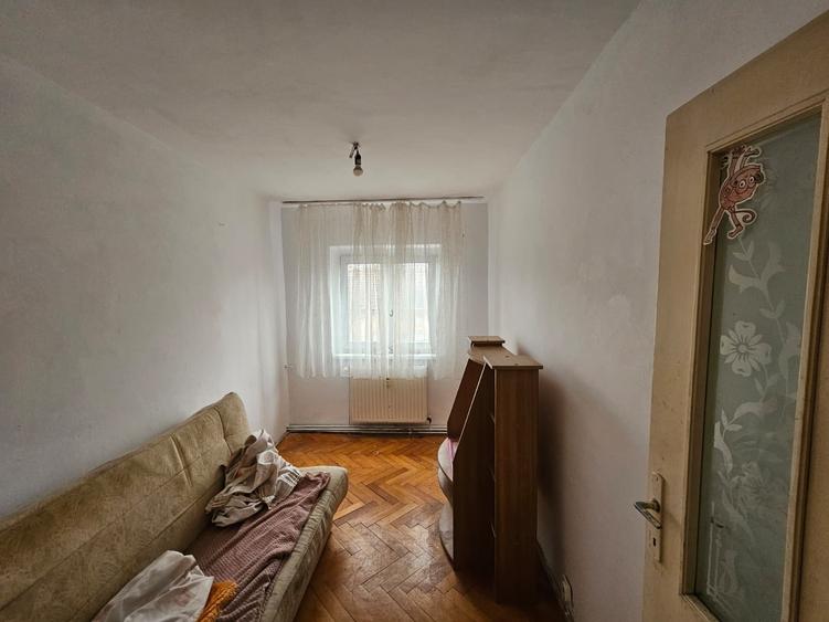 Ap 3 cam, dec, 1 baie, 2 balcoane, et. 1, Ion Ionescu de la Brad, Comision 0% - 9