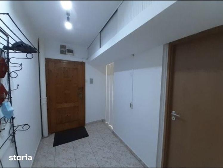 Inchiriez apartament 1 camere Micro 1 - 6