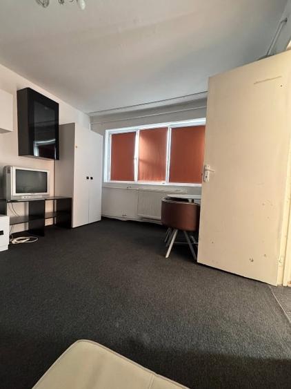 Apartament de vânzare - 2