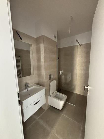 Apartament cu 2 camere decomandat în Exterior Vest