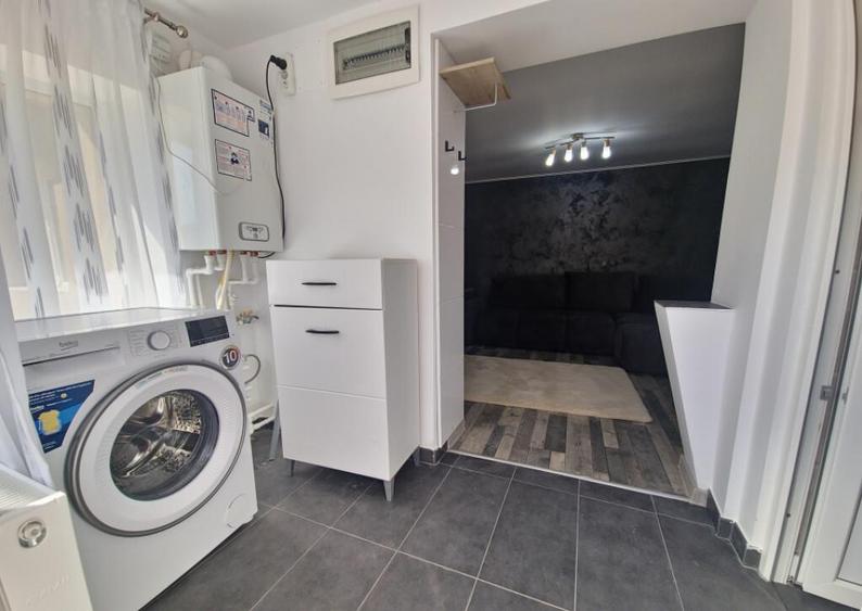 Casa individuala 3 camere foisor acoperit curte km 4 - 10