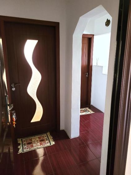 Apartament 2 camere decomandat, cartier Micro 5 - 9