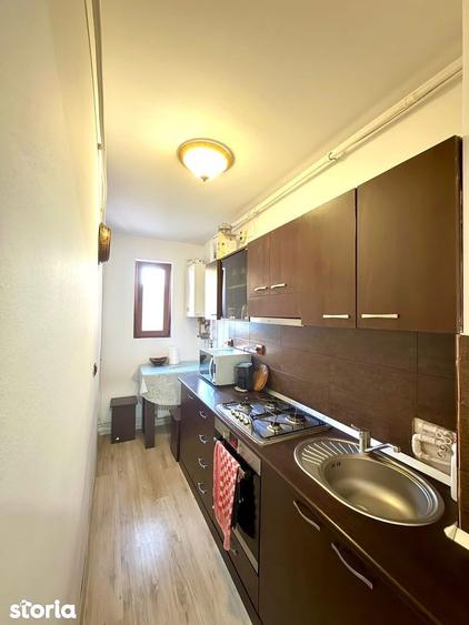 Garsoniera finisata , mobilata , utilata- zona Unitatea Militara - 4