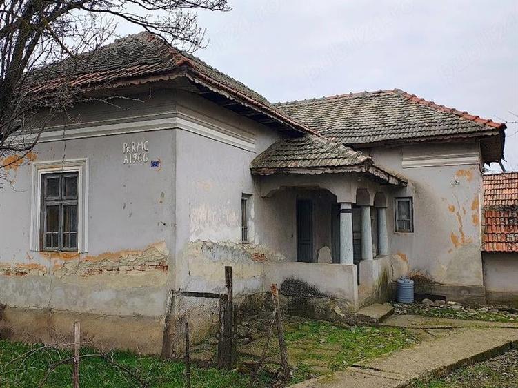 Casă individuală cu 5 camere cu Teren 1600 Mp în Afumați